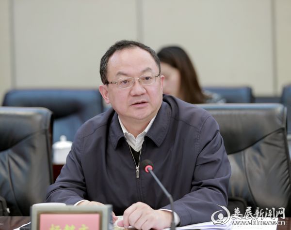 (娄底市委副书记,市长杨懿文强调 , 要把握环境治理与区域经济发展的