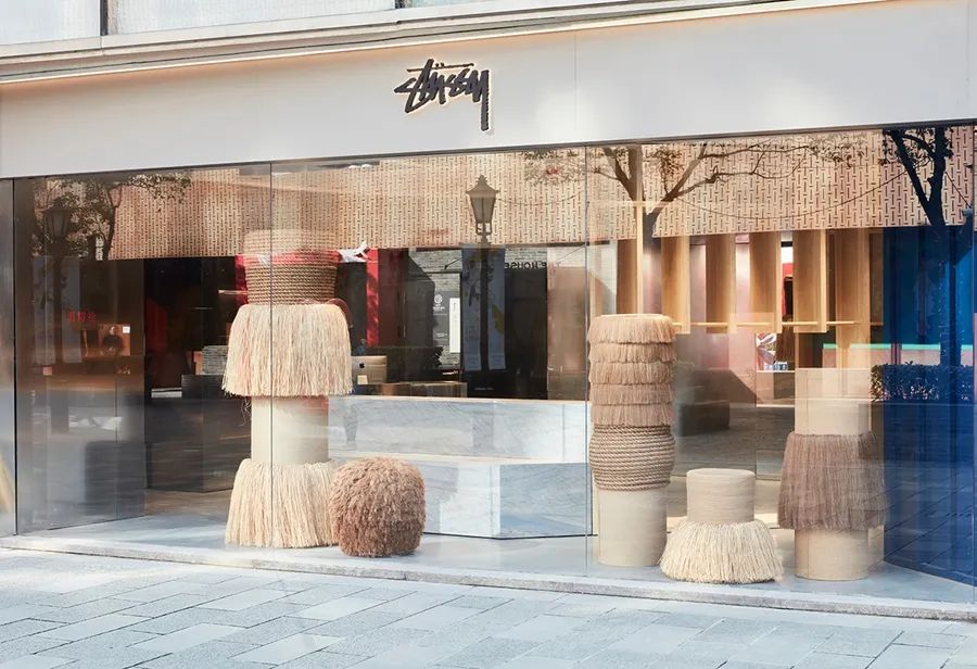 stussy上海店刚开业就被黄牛爆破富婆鞋一扫而空