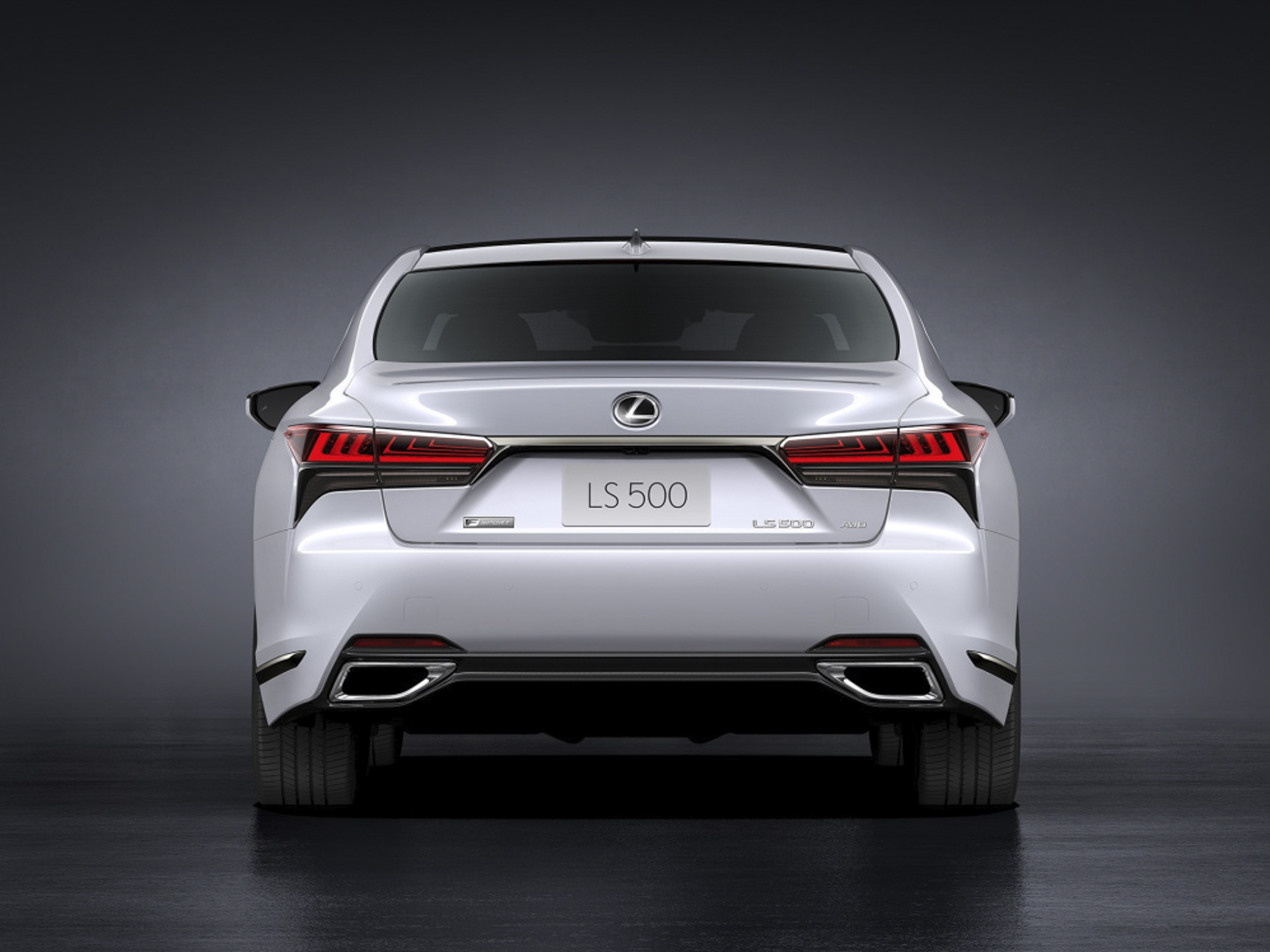 大型车中的"另类",新款雷克萨斯ls将于9月发布__凤凰网