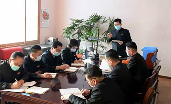 朝鲜红十字会开展新冠疫情防控 工作照曝光