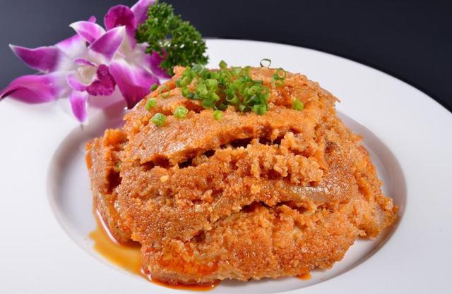 做粉蒸肉时,别直接上锅蒸,厨师长教你一招,软糯不腻,太好吃了