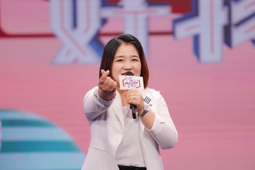 《家乡好物》扶贫产品专场重磅来袭,宋钰盈,辛如怡花式带货稻香村糕点