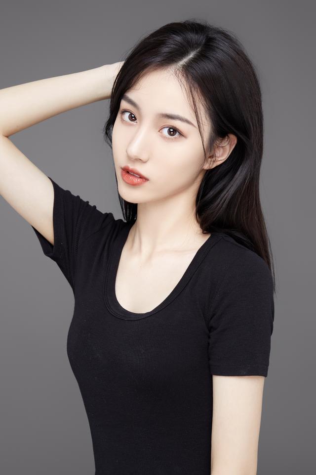 位列北影表演系女生三甲,紧跟夏梦张子枫,唯一素人王梓莼太厉害__凤凰网