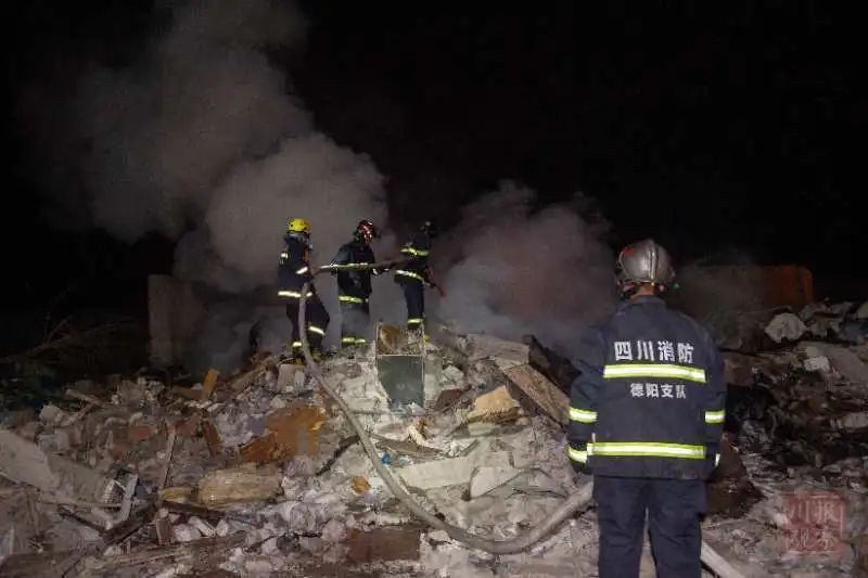 英雄走好!牺牲消防员李义奎被批准为烈士