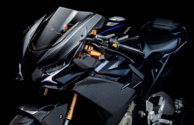 春风250sr的异姓兄弟飞肯250gp上市售价19980元