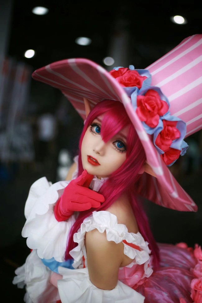 cos:漫展场照,这次是可爱的龙娘