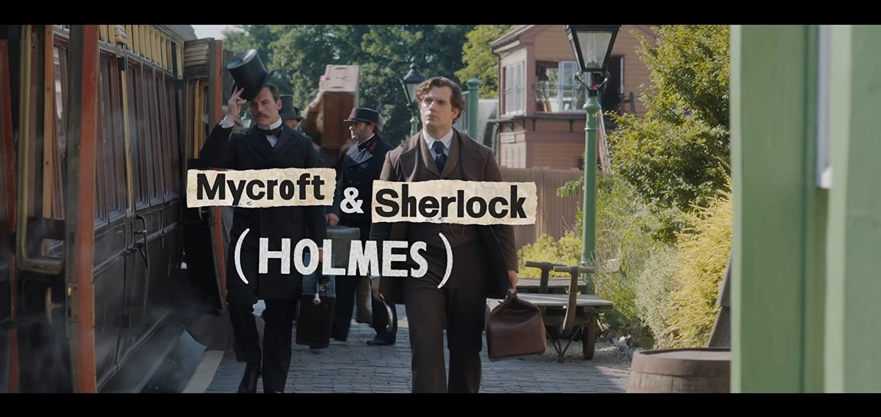 福尔摩斯故事里经典的两兄弟:麦考夫(山姆·克拉弗林 饰)与夏洛克(亨利·卡维尔 饰)