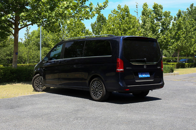 60򼶸Լ۱MPV Լ鱼V-Class