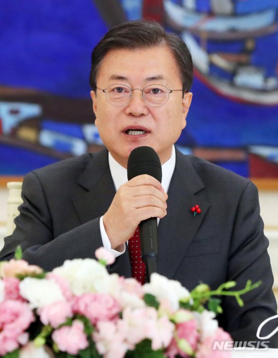 韩国民众抱怨没有新冠疫苗文在寅先研发的国家肯定先打