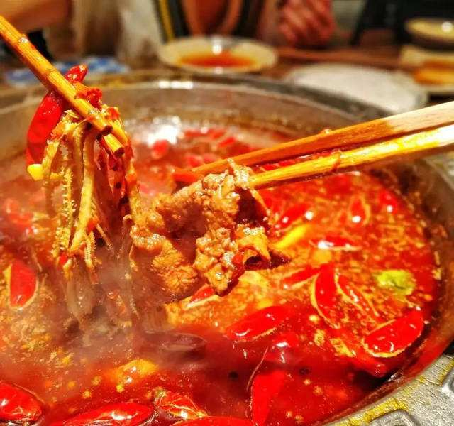 知名火锅店被曝光锅底太诱人竟是因为加了它