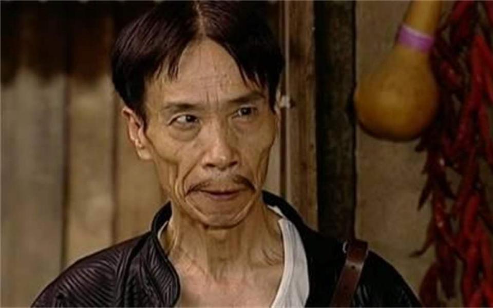 热文 正文周贯五听到这个铁杆汉奸狂妄的言论,他笑着说,好,那就让你