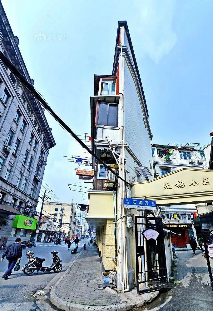 宽度不到1米的纸片房爆红全网室内太过惊艳被夸赞一手烂牌打出王炸