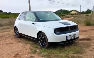 本田e也是电子后视镜