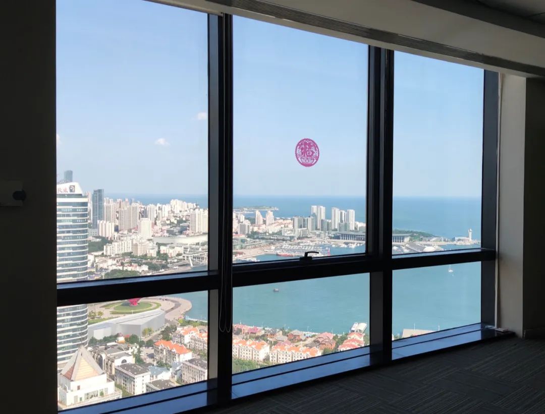 2020年9月3日,站在青岛中汇总部可俯瞰青岛市奥帆中心.