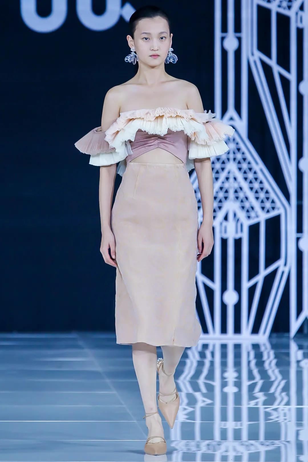 趋势 | 2021春夏中国国际时装周流行设计手法及元素分析