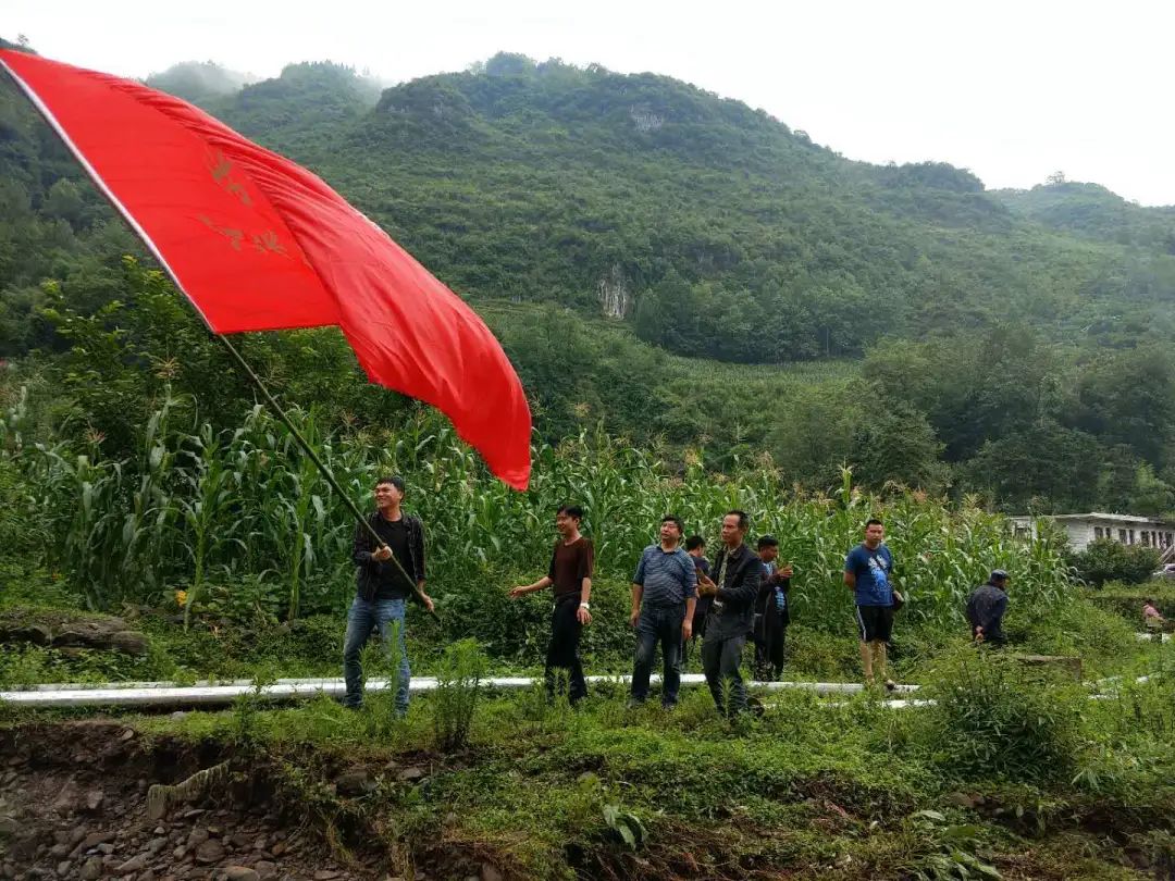 3月16日,毕节市纳雍县姑开乡水利站站长因病医治无效去世,52岁的他把