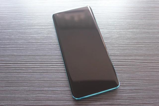 小米10 整体不错,期待更上一层楼/大个开箱__凤凰网