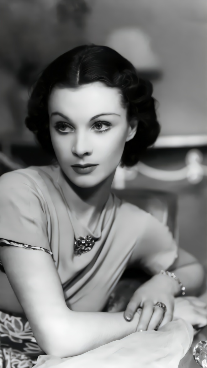 欧洲历史上的今天 | 英国国宝级电影演员:费雯·丽