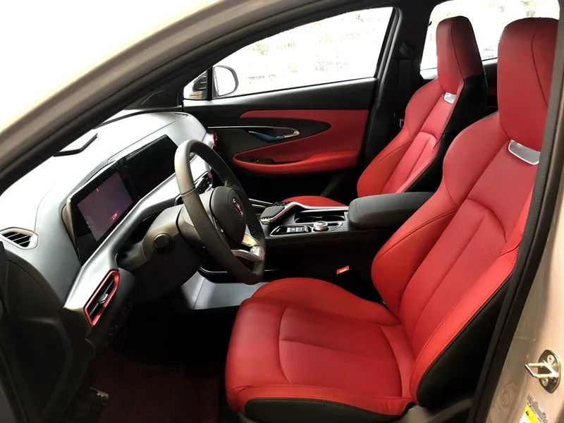 实拍长安unit未来感强烈推荐1259万中配车型