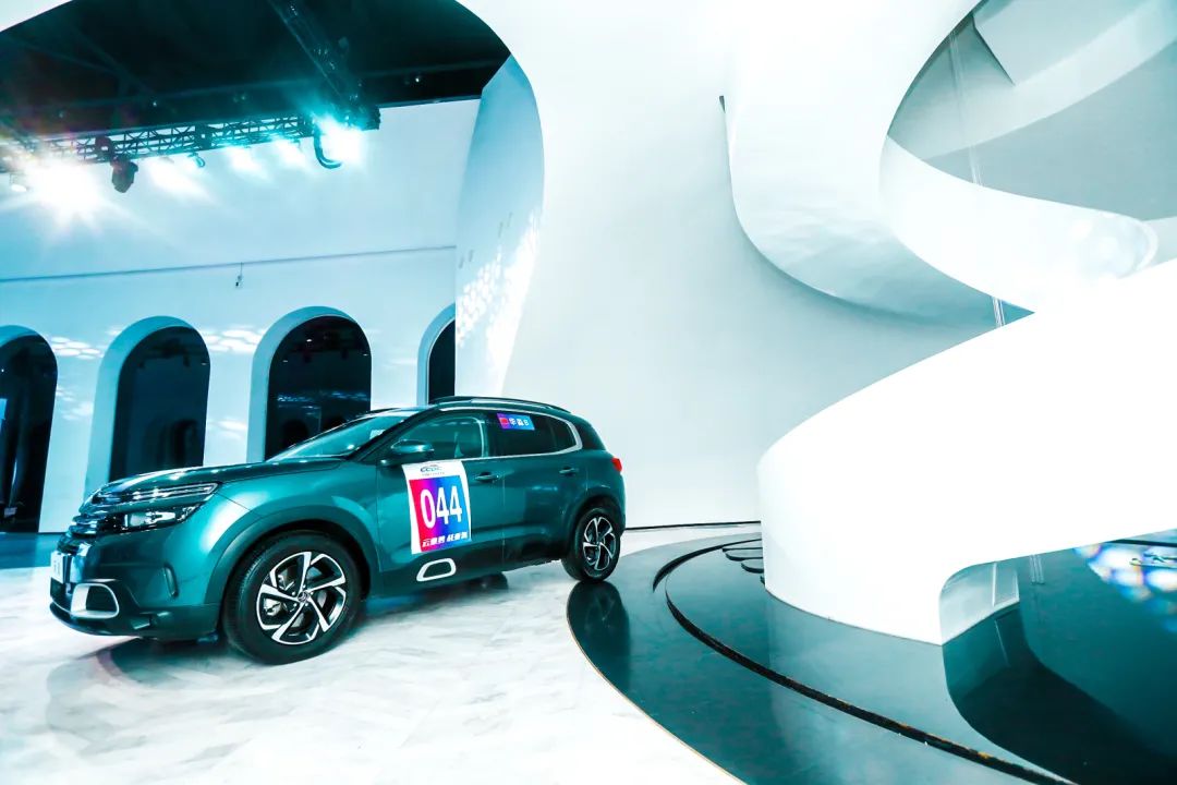 解读雪铁龙的"魔毯悬挂":该软软,该硬硬