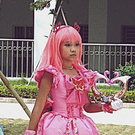 还记得巴啦啦小魔仙里的凌美雪吗她现在长这样