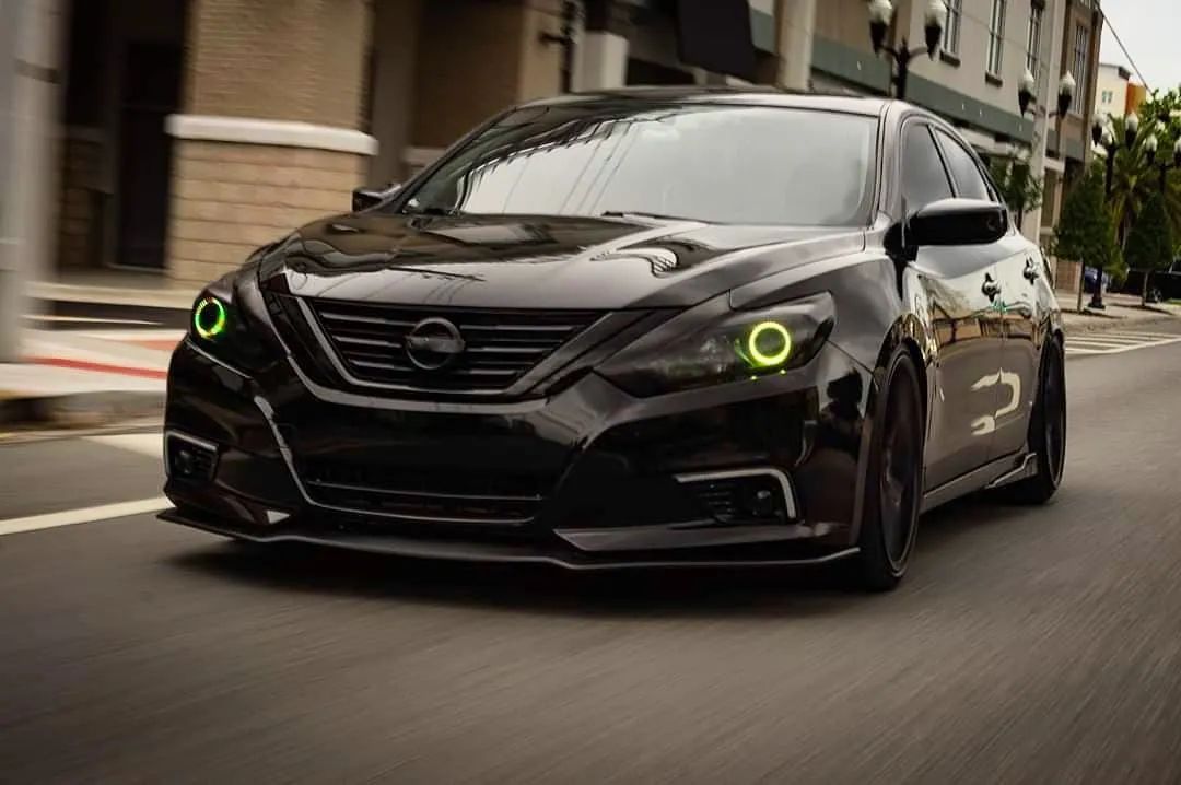 更车室移动大沙发日产天籁怎么改这里有十个改装案例