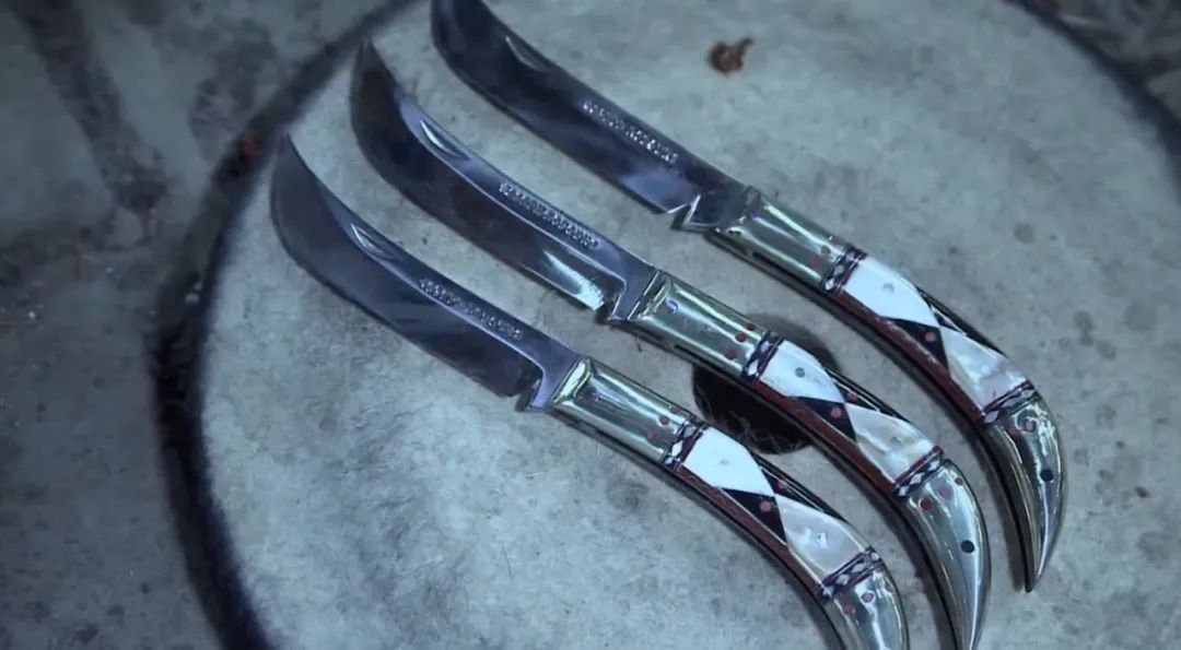 新疆刀具带铁链图片