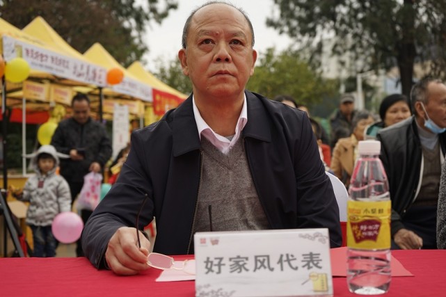 敬老好院长——丁克浪