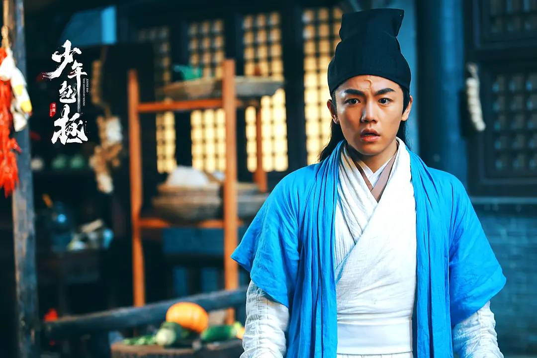 关于包拯的影视作品近些年来也不少见,如:《神探包青天》,《新包青天