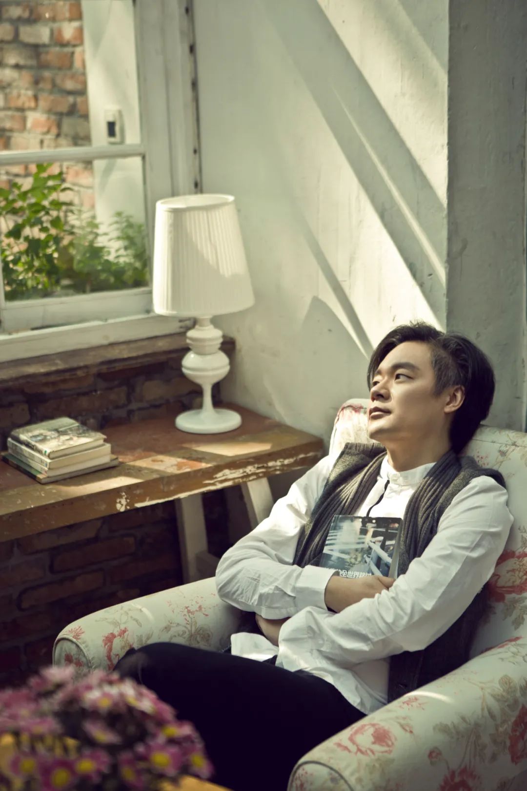 福布斯中国专访 | 人气作家张嘉佳:我想到世界和时间的深处去__凤凰网