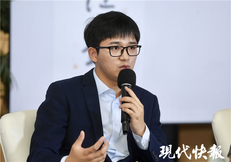 南京是一个因为文学而繁盛的城市.