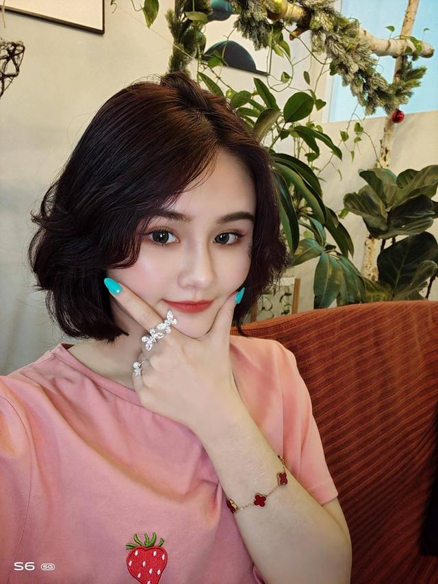 一款对女生友好的双模5g自拍手机应该是怎样的?