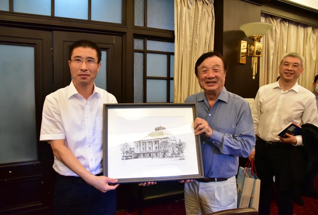 任正非三天访问4所名校希望在二三十年后中国能成为一个创新中心
