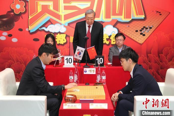柯洁绝杀率队卫冕农心杯中国围棋赛场内外双丰收