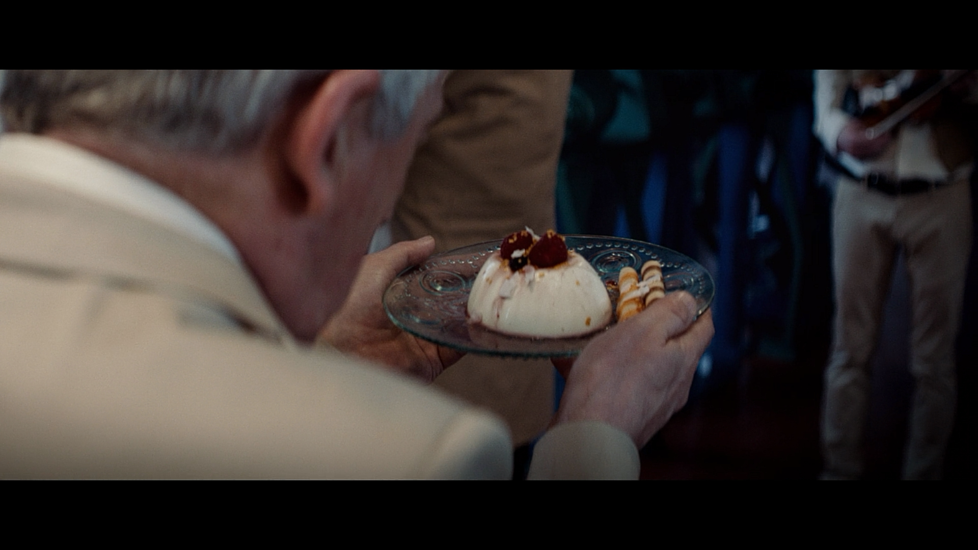 《饥饿站台》:是人性之恶,还是制度之恶?