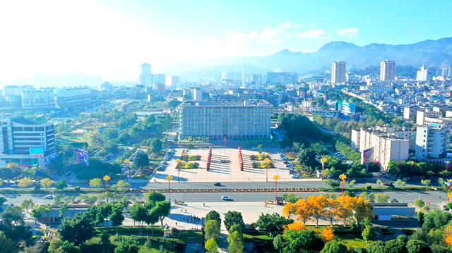 (临沧市人民政府)