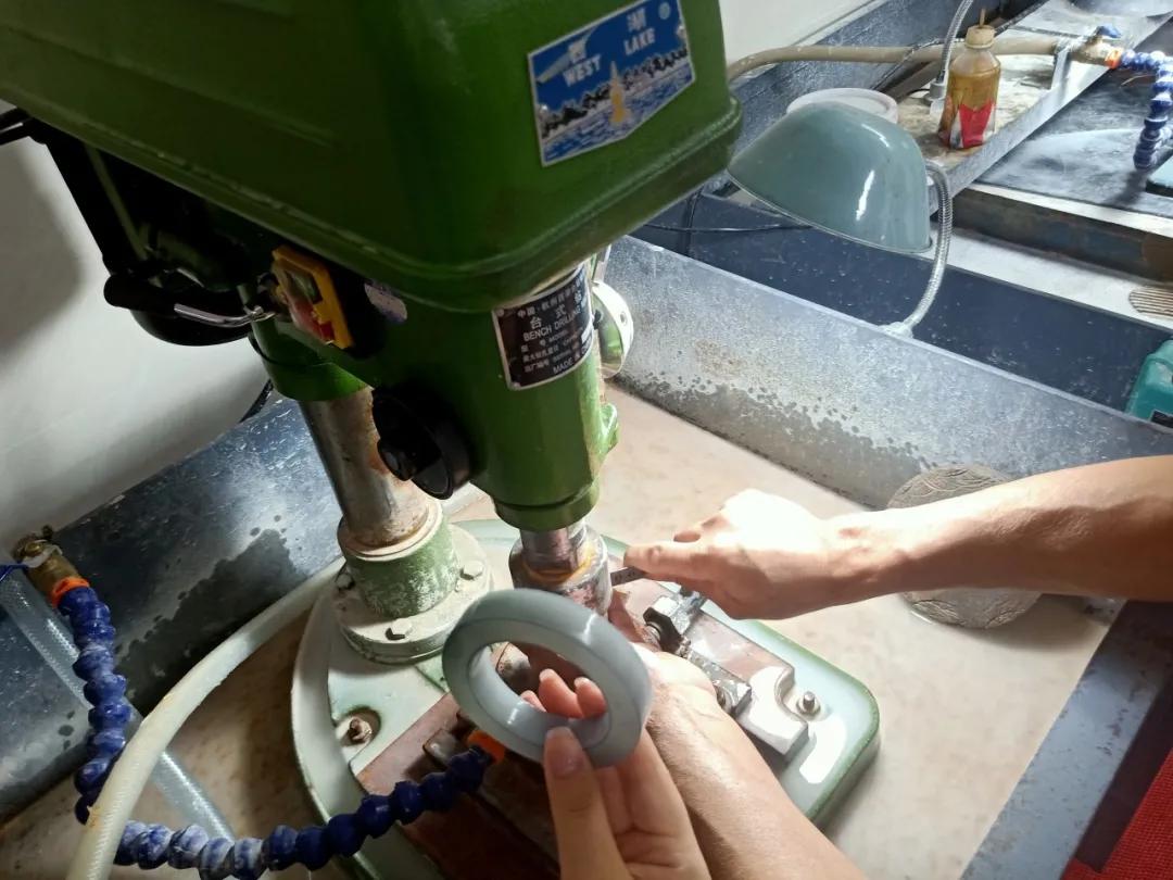 翡翠每个阶段叫什么?长什么样子?都在这里了!