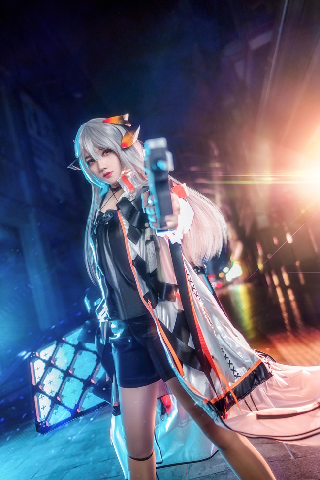 cos明日方舟塞雷娅精二