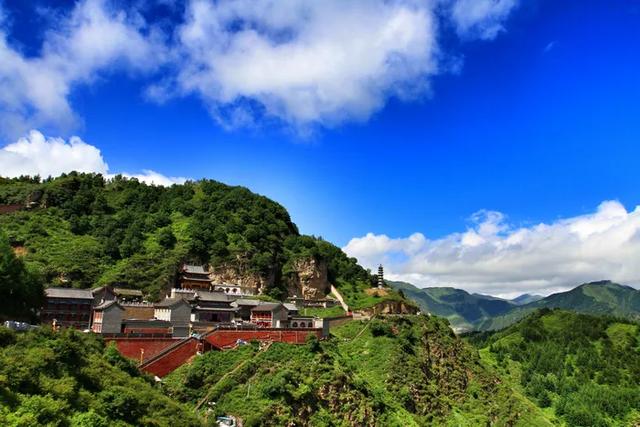 人間淨土美麗寺院五臺山佛母洞