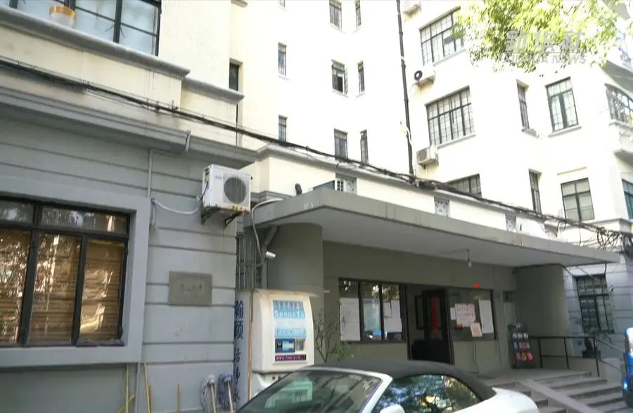 “一网通办”让上海居民在社区就能办事