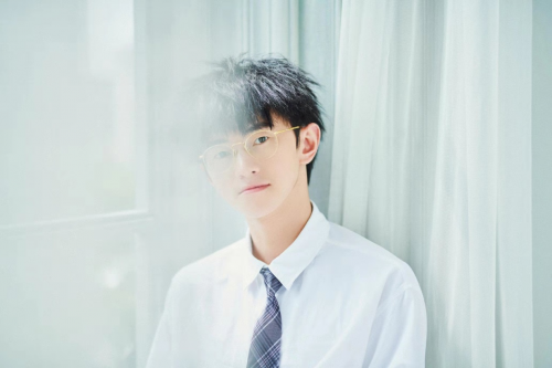 无论悲喜,每份情意的开端总是因为一次偶然的邂逅,正如大门e的新曲