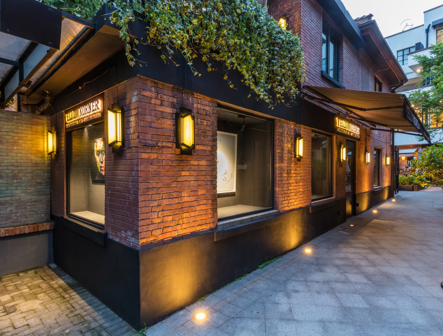 让艺术融入生活,国际连锁摄影艺术画廊yellowkorner上海首间画廊于