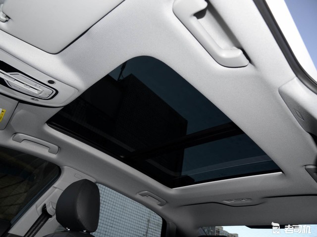 中型车领域的佼佼者小哥带你看奥迪a4l