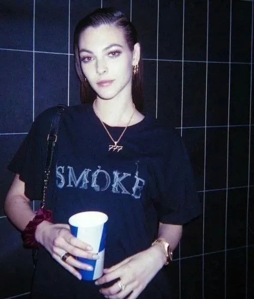 美颜盛世就是如此超模vittoriaceretti看一眼就让人沦陷