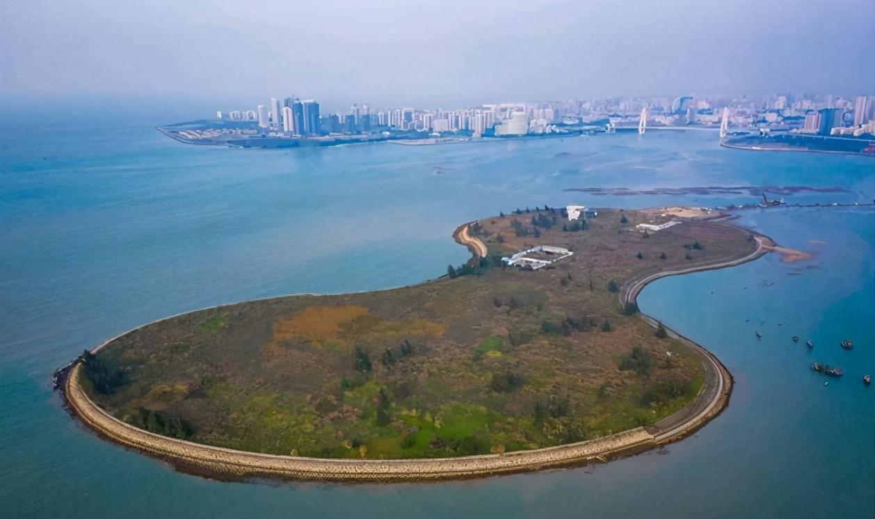同时,在整改清单中,对万宁日月湾月岛项目,海口如意岛项目,海口葫芦岛