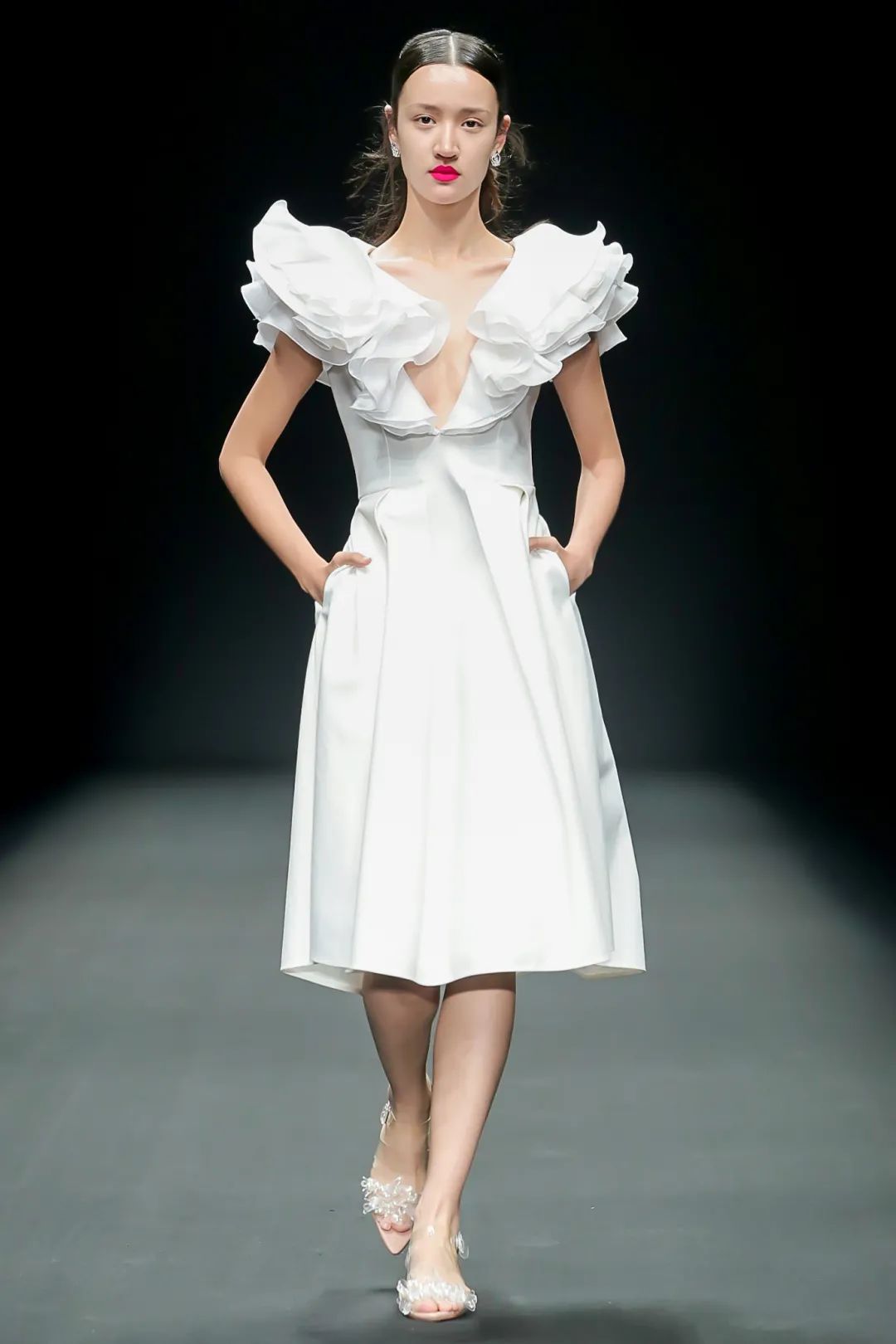 趋势 | 2021春夏中国国际时装周流行设计手法及元素分析