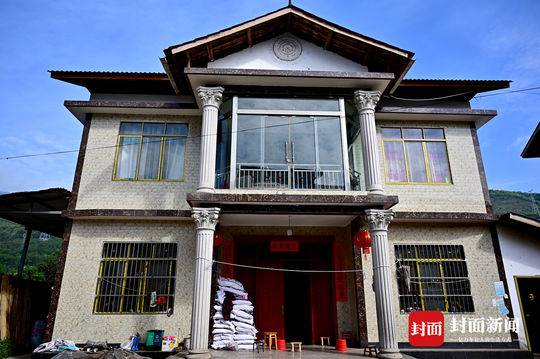 刘国喜家所住的二层小楼