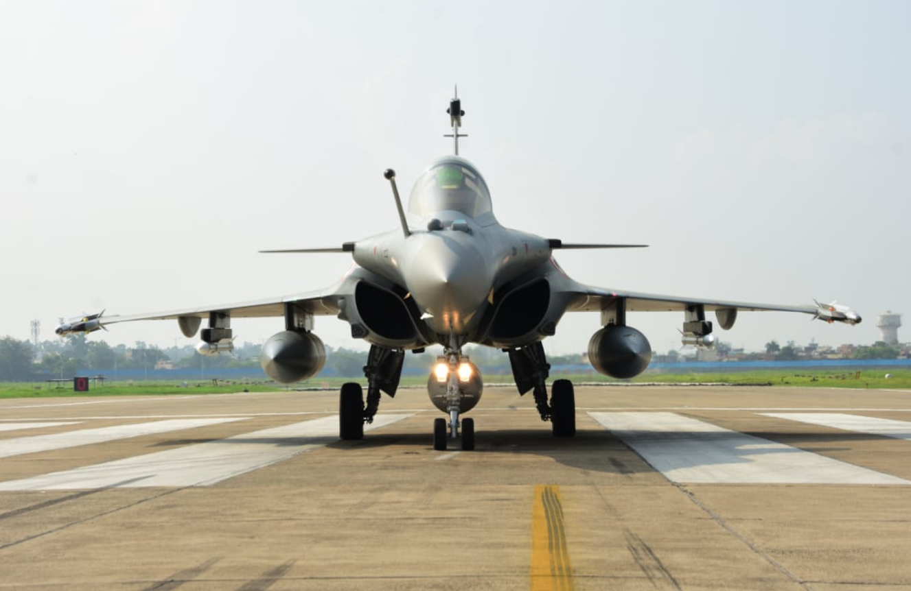 正式入列的印度“阵风”战斗机