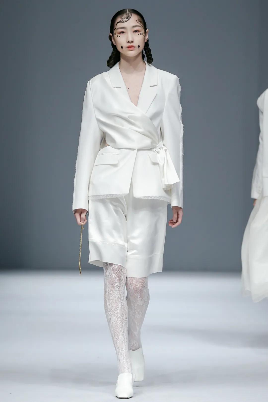 趋势 | 2021春夏中国国际时装周流行设计手法及元素分析