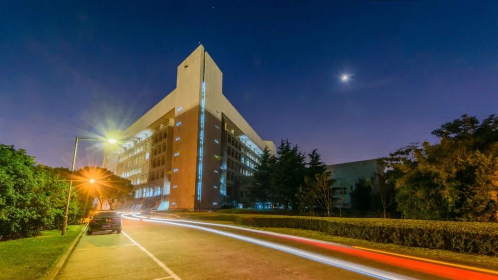 松江大学城夜景美图每一盏点亮的灯都有故事